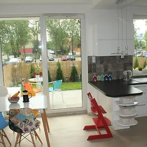 Sunny Sleeps 4 By The Beach With Garden Patio - Przymorze , Gdańsk Polska