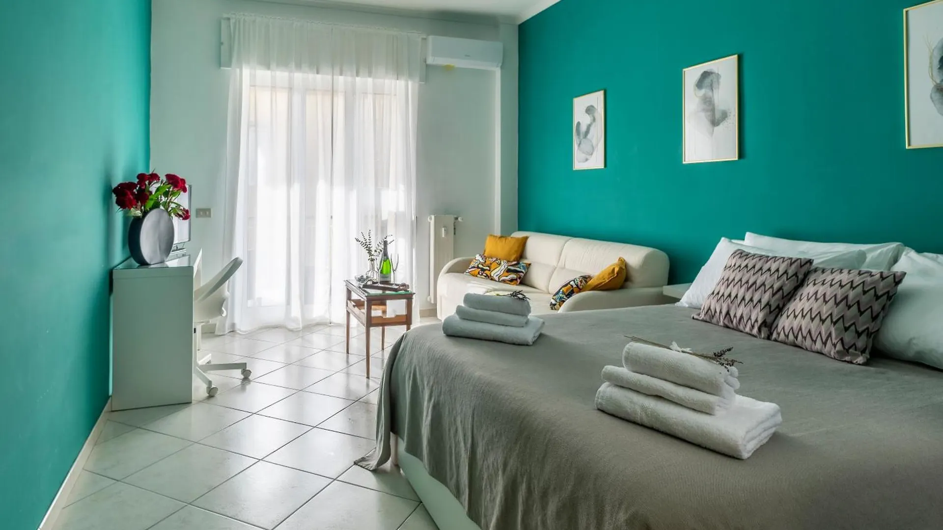 Renza House Chiaia Apartment Naples 0*,  Italy