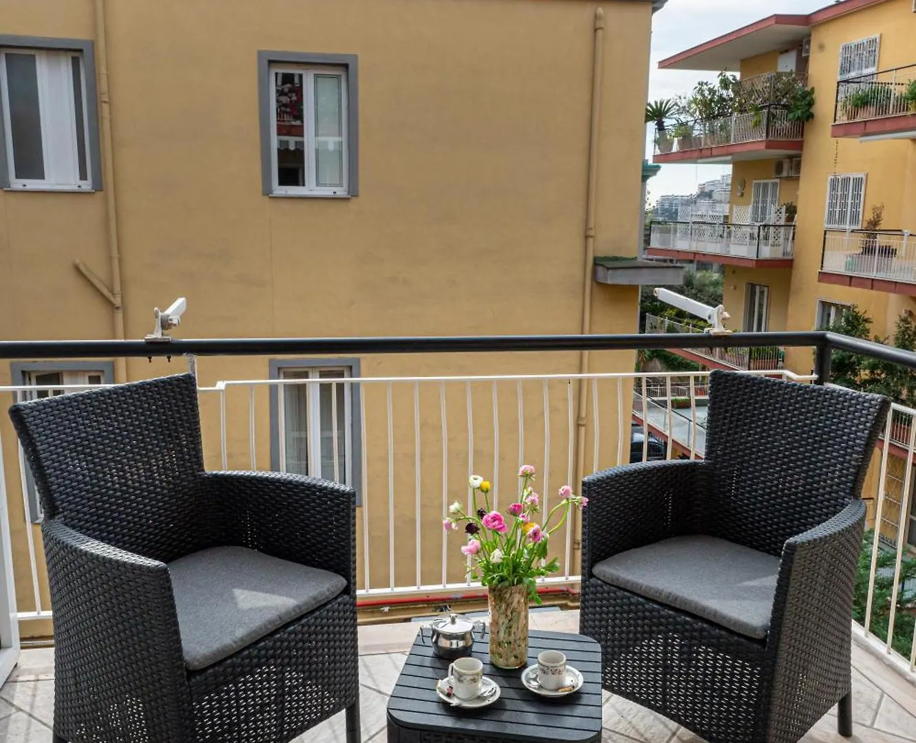 Renza House Chiaia Apartment Naples